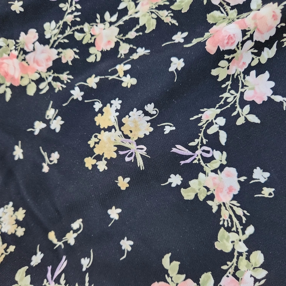 Floral Mesh Slip - Picture 3 of 4